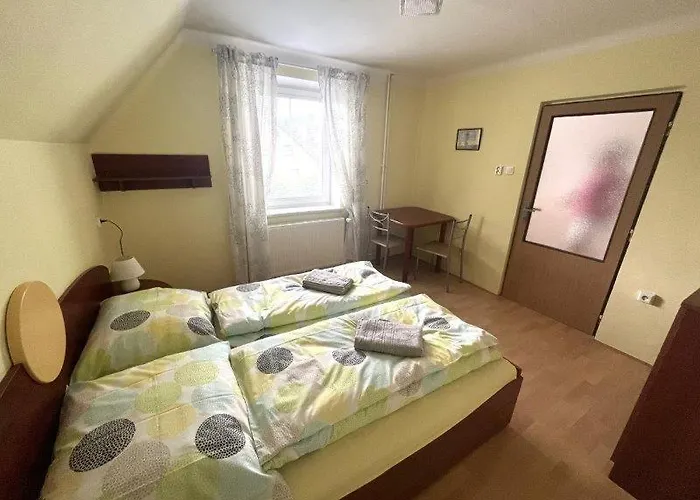 Domecek Mirecek Casa de Férias Lipová-lázně