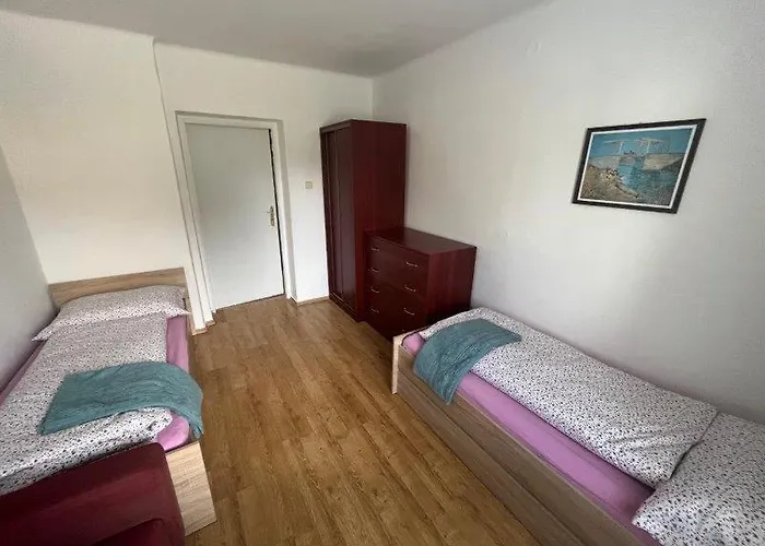 Domecek Mirecek * Lipová-lázně